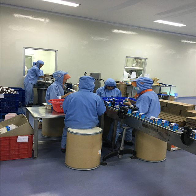 زيارة للعملاء للحصول على آلة الكرتونة زجاجة