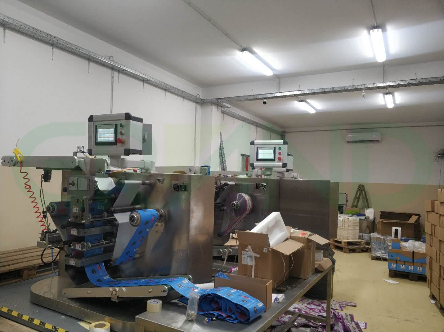 آلة تعبئة الشريط