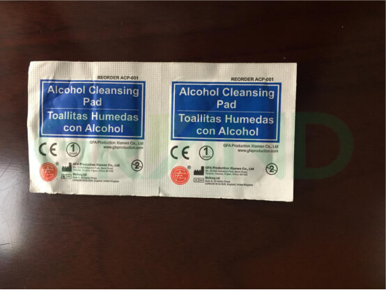 وسادة تطهير الكحول