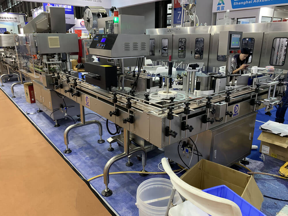 خط ملء الزجاجة وتسجيله