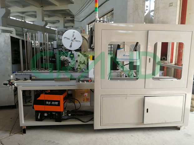 مناديل رطبة قابلة للطي والتعبئة والتغليف