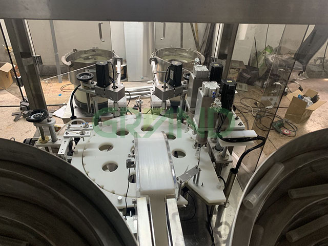 ملء طقم اختبار الأنبوب وتسخين الجهاز Draw02