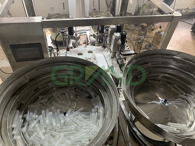 ملء طقم اختبار الأنبوب وتسخين الجهاز draw01